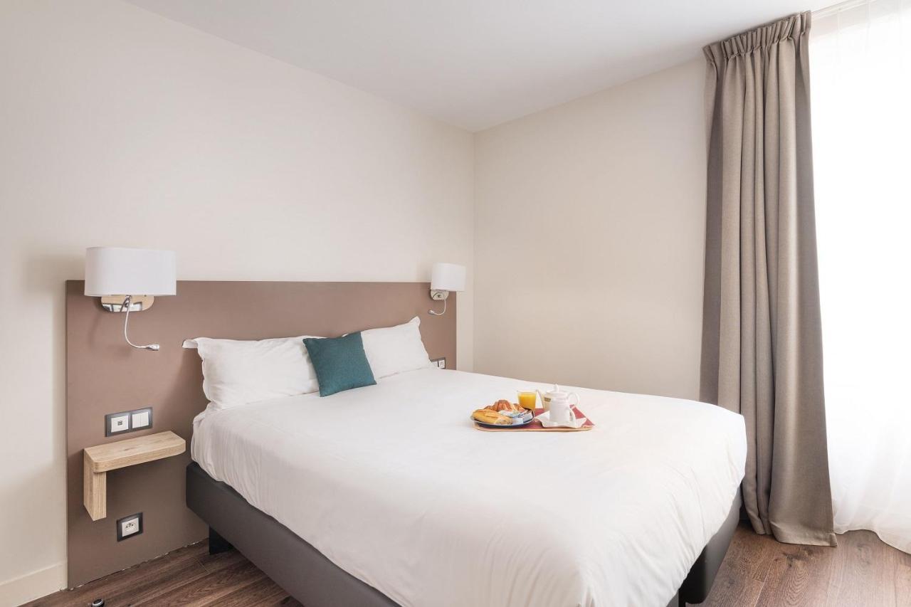 Courcelles Mederic Hotel Париж Екстериор снимка