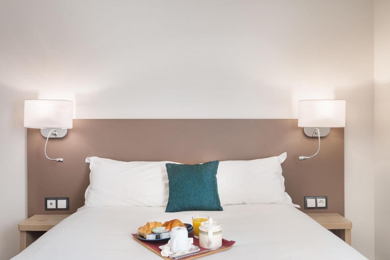 Courcelles Mederic Hotel Париж Екстериор снимка