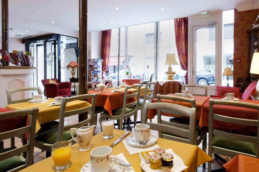 Courcelles Mederic Hotel Париж Екстериор снимка