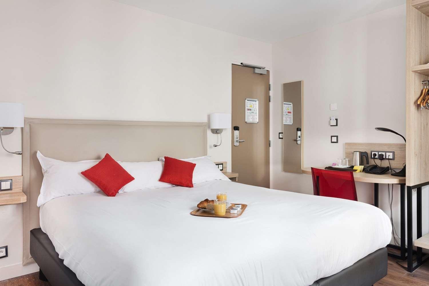 Courcelles Mederic Hotel Париж Екстериор снимка