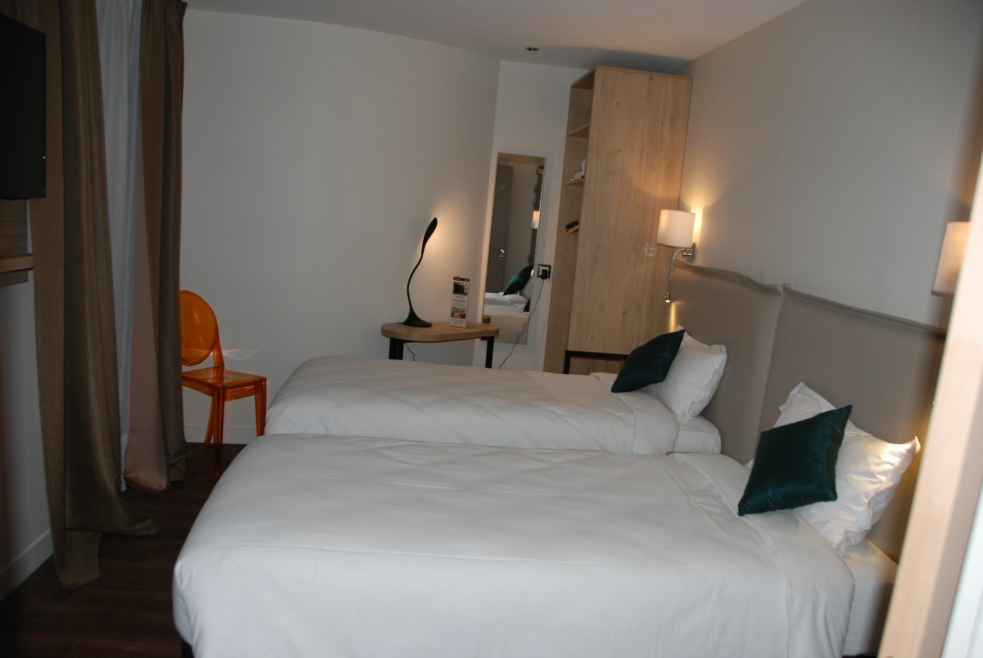Courcelles Mederic Hotel Париж Екстериор снимка